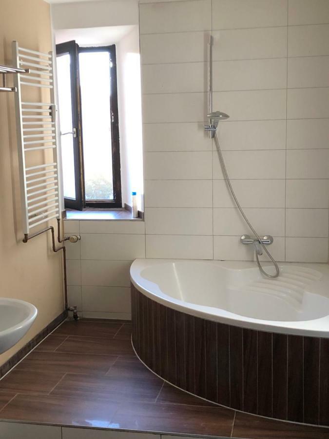 Hotel Einstein Бад-Кроцинген Экстерьер фото